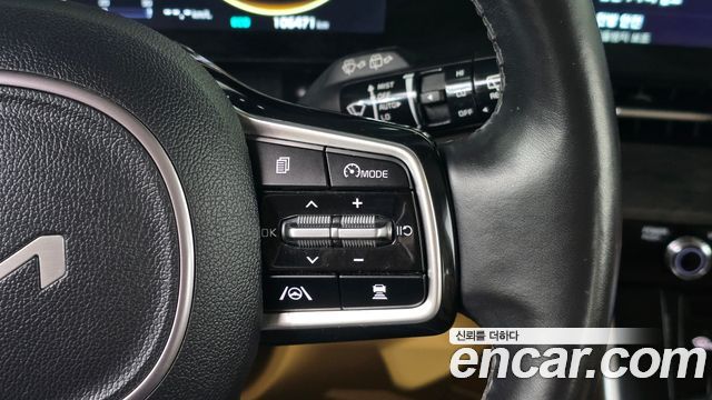 Kia Canival 2023 — photo 20