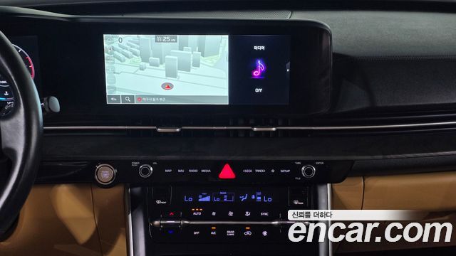 Kia Canival 2023 — photo 24