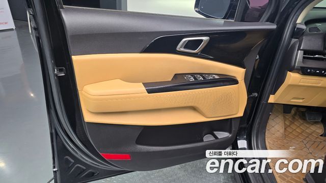 Kia Canival 2023 — photo 14