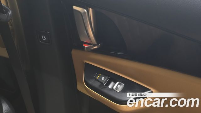 Kia Canival 2023 — photo 28