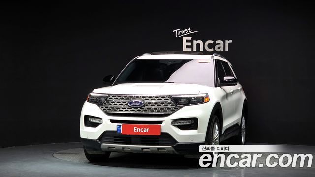Ford Explorer 2022 — photo 3
