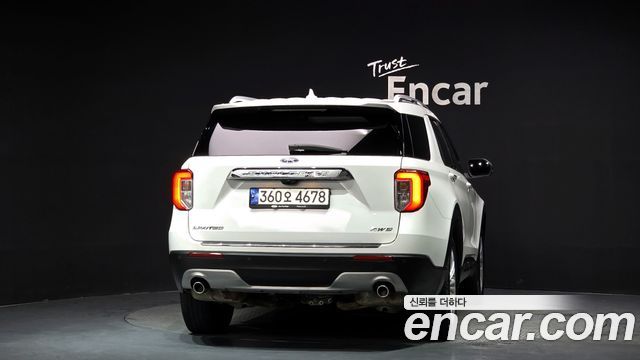 Ford Explorer 2022 — photo 4