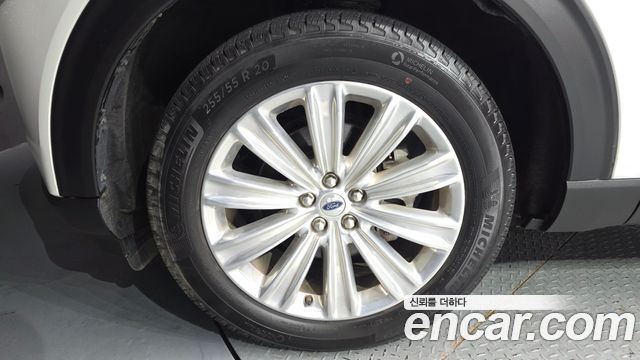 Ford Explorer 2022 — photo 5