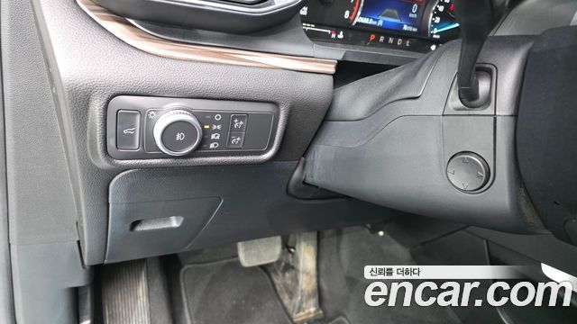 Ford Explorer 2022 — photo 26