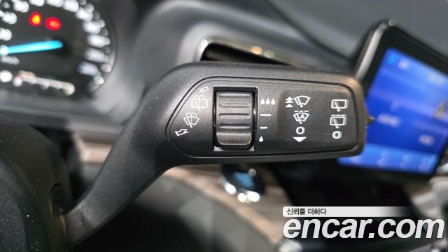 Ford Explorer 2022 — photo 27