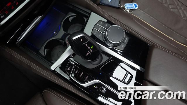 BMW Gran Turismo 2023 — photo 12