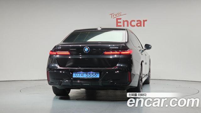 BMW i7 2024 — photo 4