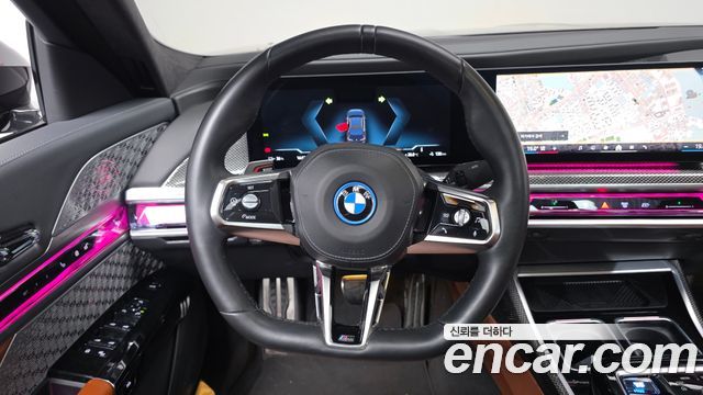 BMW i7 2024 — photo 21