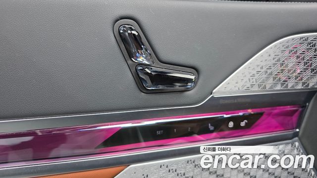 BMW i7 2024 — photo 30