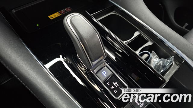 Toyota Alphard 2024 — photo 12