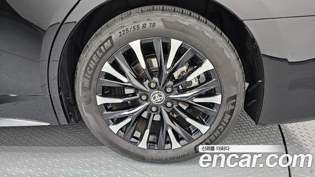 Toyota Alphard 2024 — photo 7
