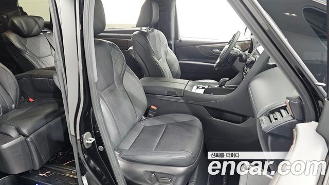 Toyota Alphard 2024 — photo 16