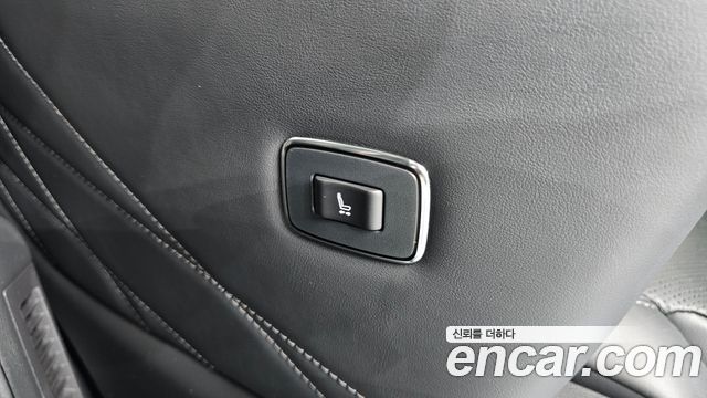 Toyota Alphard 2024 — photo 33
