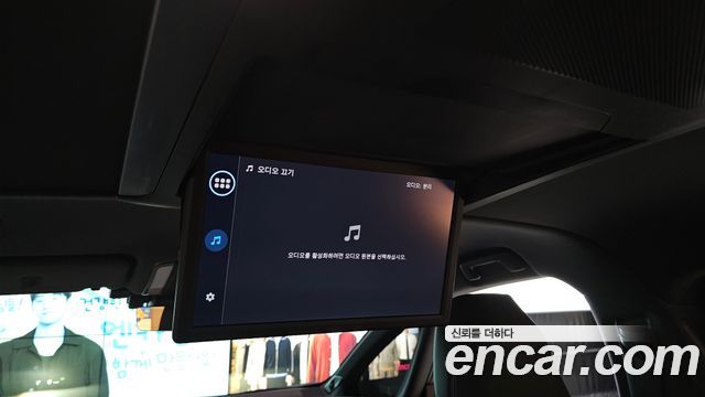 Toyota Alphard 2024 — photo 38