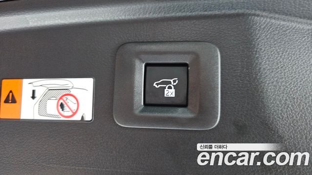 Toyota Alphard 2024 — photo 40