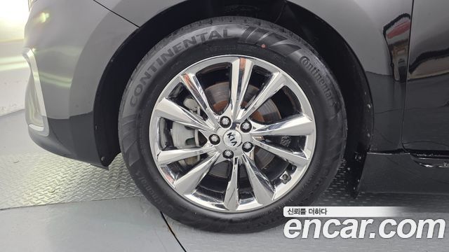 Kia Canival 2019 — photo 5