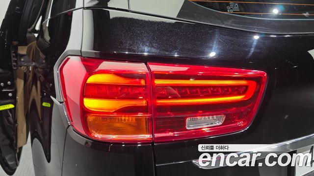 Kia Canival 2019 — photo 9
