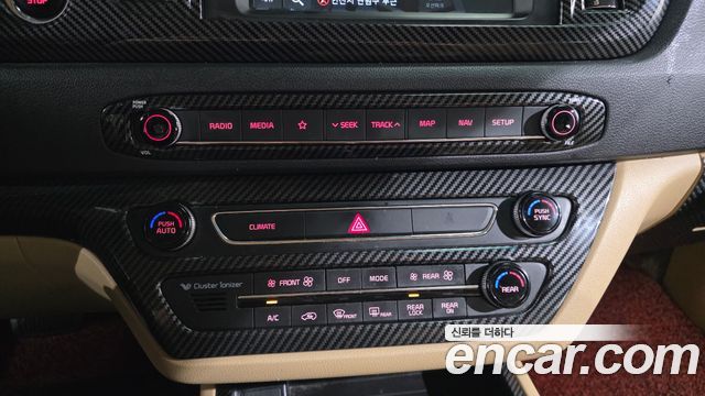 Kia Canival 2019 — photo 32