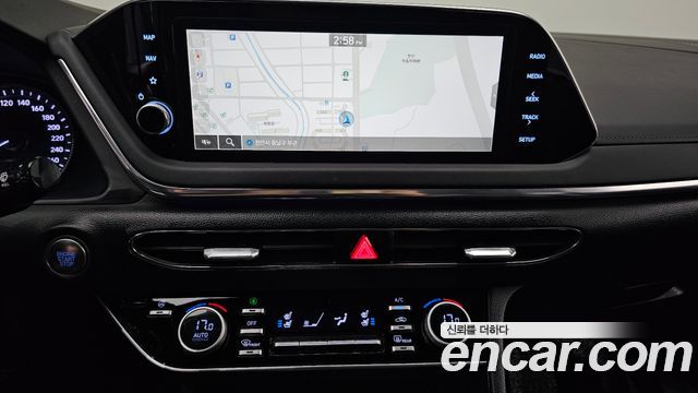 Hyundai Sonata 2023 — photo 14