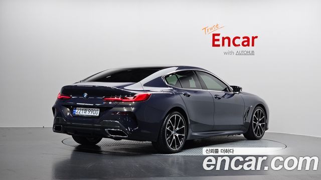 BMW 8-Series 2024 — photo 2