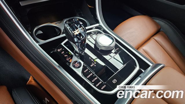BMW 8-Series 2024 — photo 12