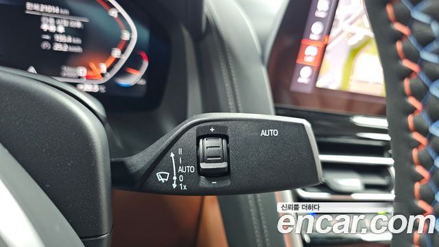 BMW 8-Series 2024 — photo 25