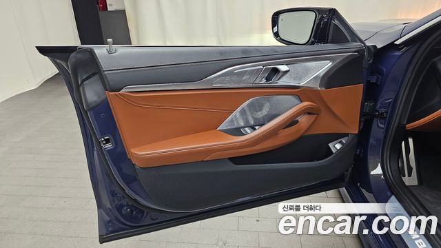 BMW 8-Series 2024 — photo 14