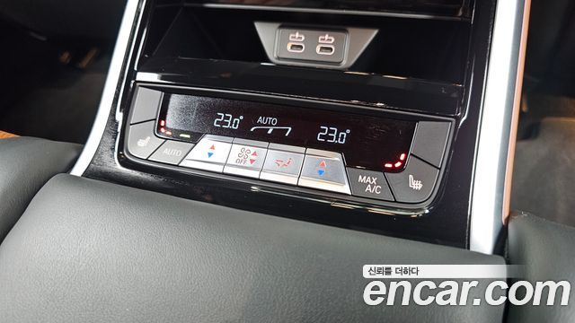 BMW 8-Series 2024 — photo 31