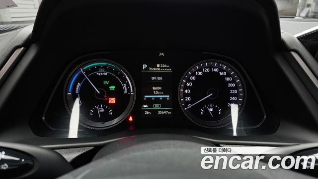 Hyundai Sonata 2022 — photo 11