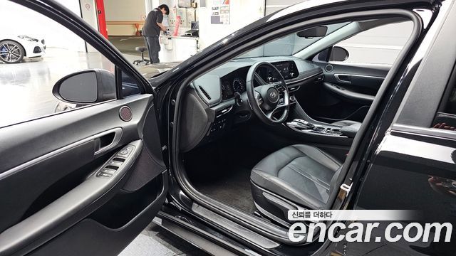Hyundai Sonata 2022 — photo 13