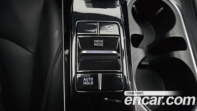 Hyundai Sonata 2022 — photo 25