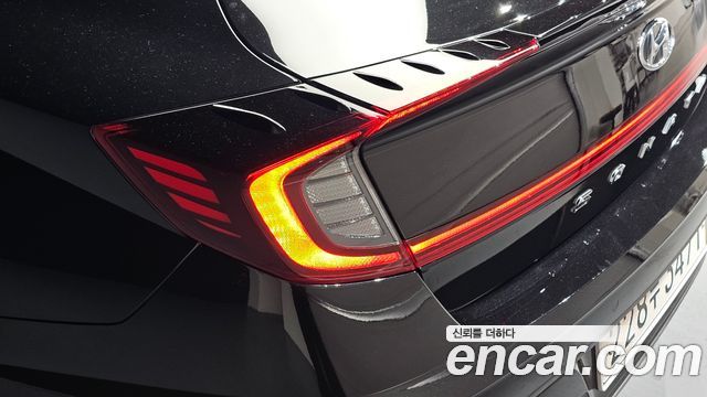Hyundai Sonata 2022 — photo 9