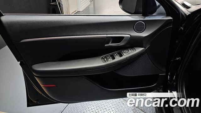 Hyundai Sonata 2022 — photo 14