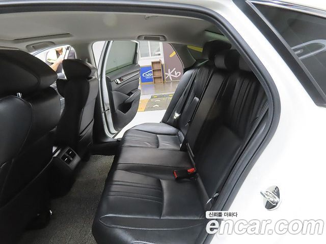 Honda Accord 2019 — photo 10