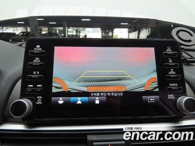 Honda Accord 2019 — photo 15
