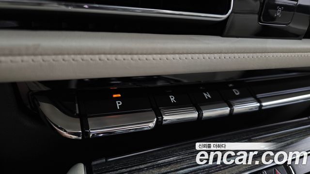 Lincoln Aviator 2022 — photo 12