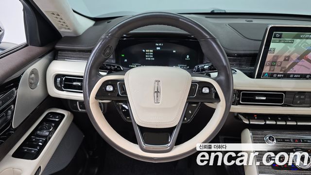 Lincoln Aviator 2022 — photo 19