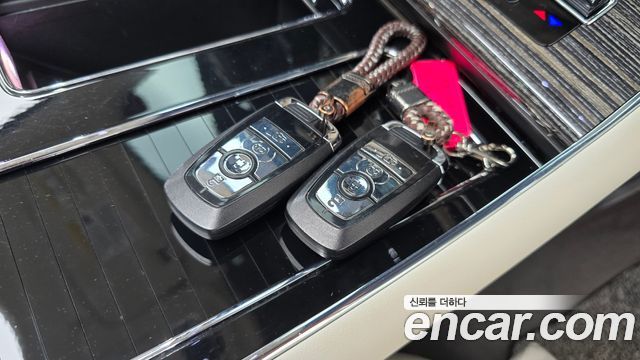 Lincoln Aviator 2022 — photo 24
