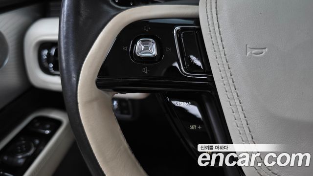 Lincoln Aviator 2022 — photo 26