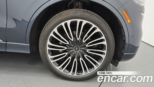 Lincoln Aviator 2022 — photo 7