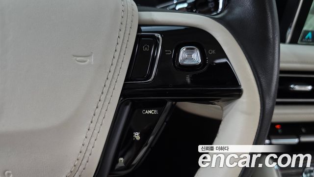 Lincoln Aviator 2022 — photo 27