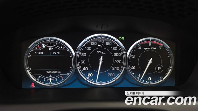 Jaguar XJ 2014 — photo 8