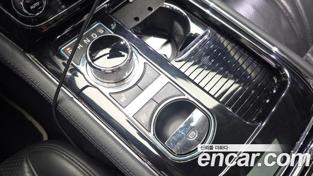 Jaguar XJ 2014 — photo 9