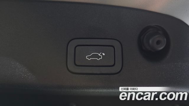 Jaguar XJ 2014 — photo 19