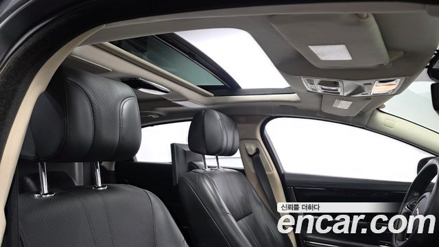 Jaguar XJ 2014 — photo 20