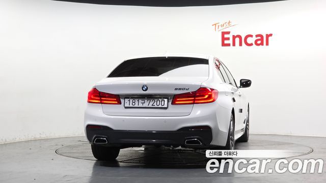 BMW 5-Series 2018 — photo 4