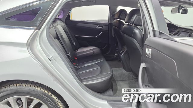Hyundai Sonata 2015 — photo 17