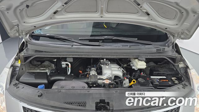 Hyundai Starex 2011 — photo 6