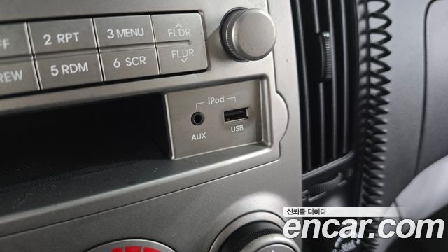 Hyundai Starex 2011 — photo 15