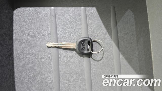 Hyundai Starex 2011 — photo 19